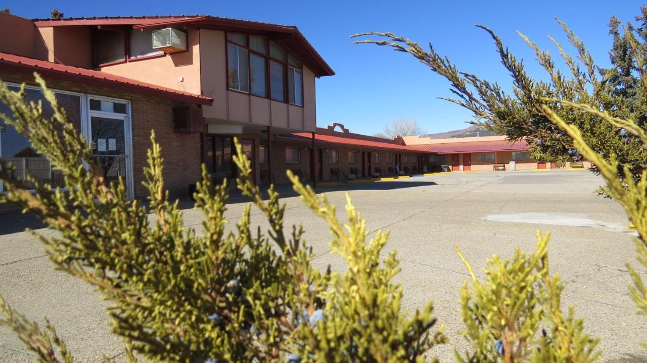 Casa Lemus Inn Raton Exterior photo