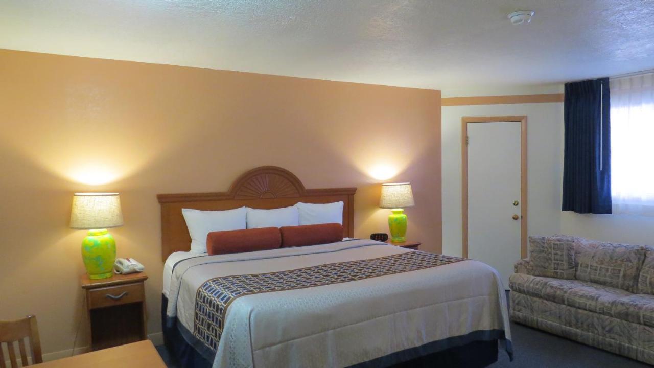 Casa Lemus Inn Raton Exterior photo